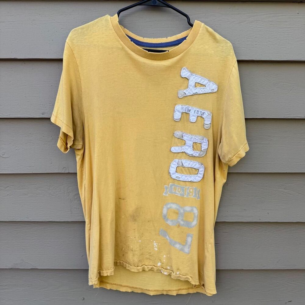 Aeropostale Men's Yellow T-shirt
